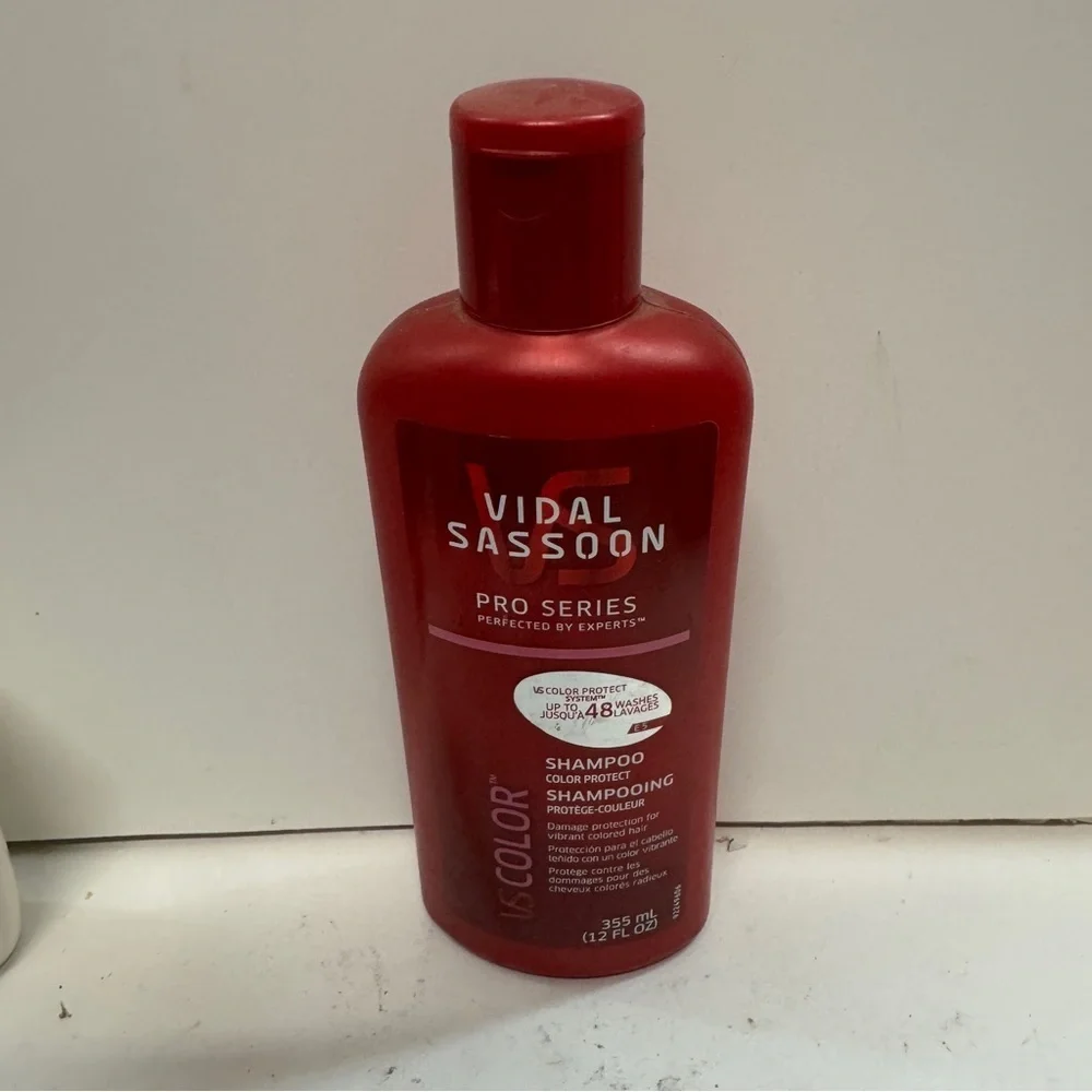 Vidal Sassoon Color Protect Shampoo 12 Oz